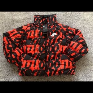 BRAND NEW NIKE puffer coat!